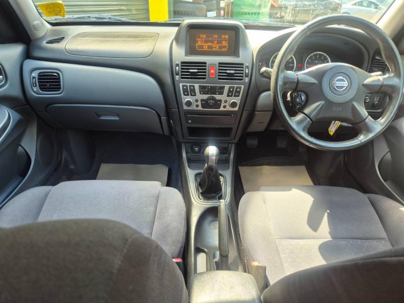 Nissan Almera