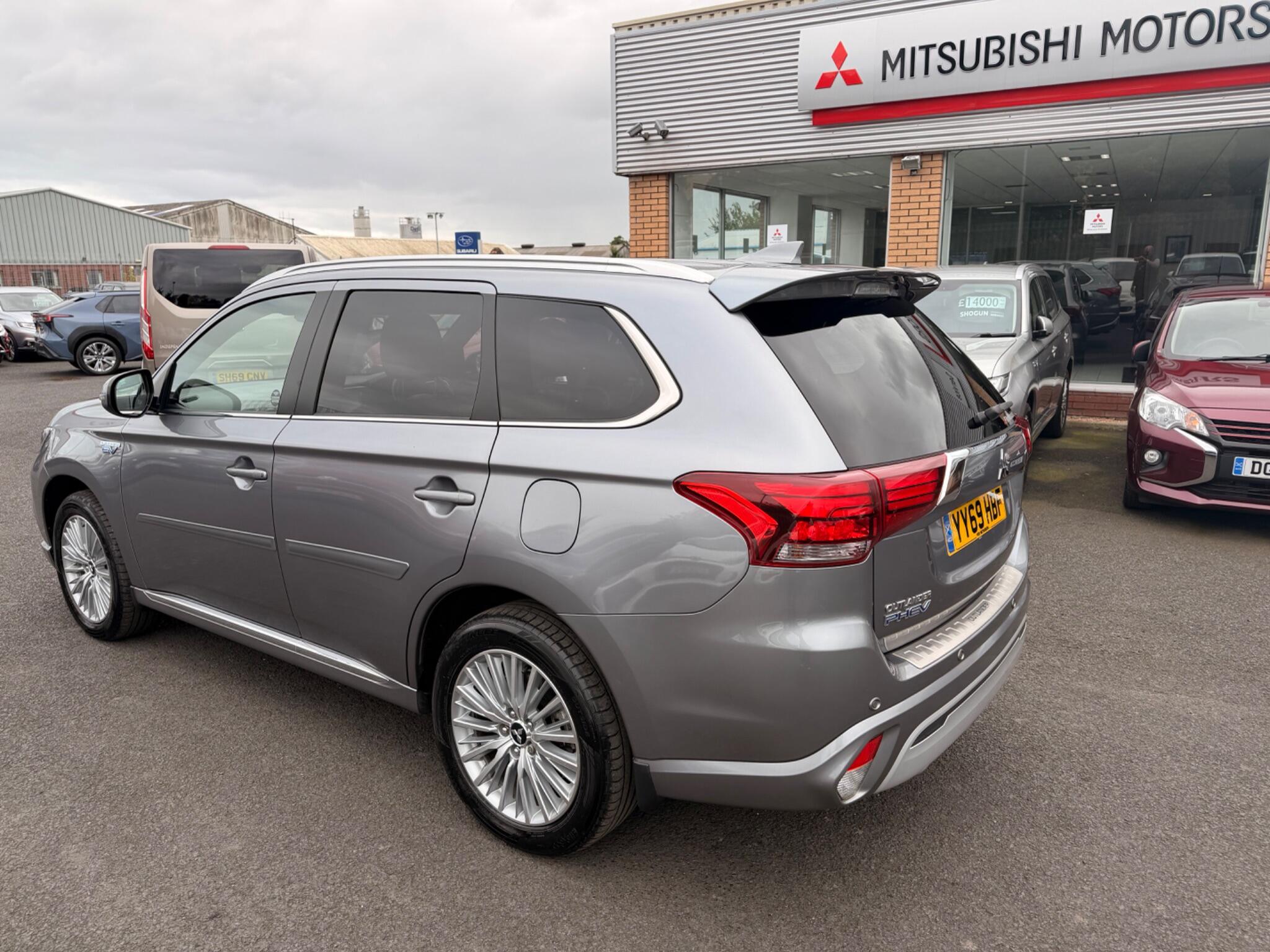Mitsubishi Outlander
