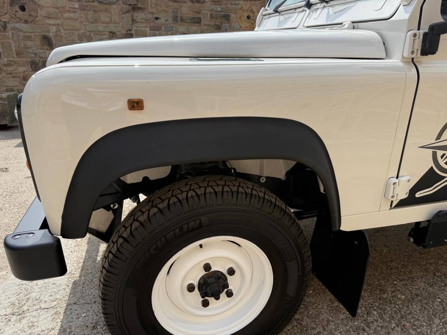 Land Rover Defender 110