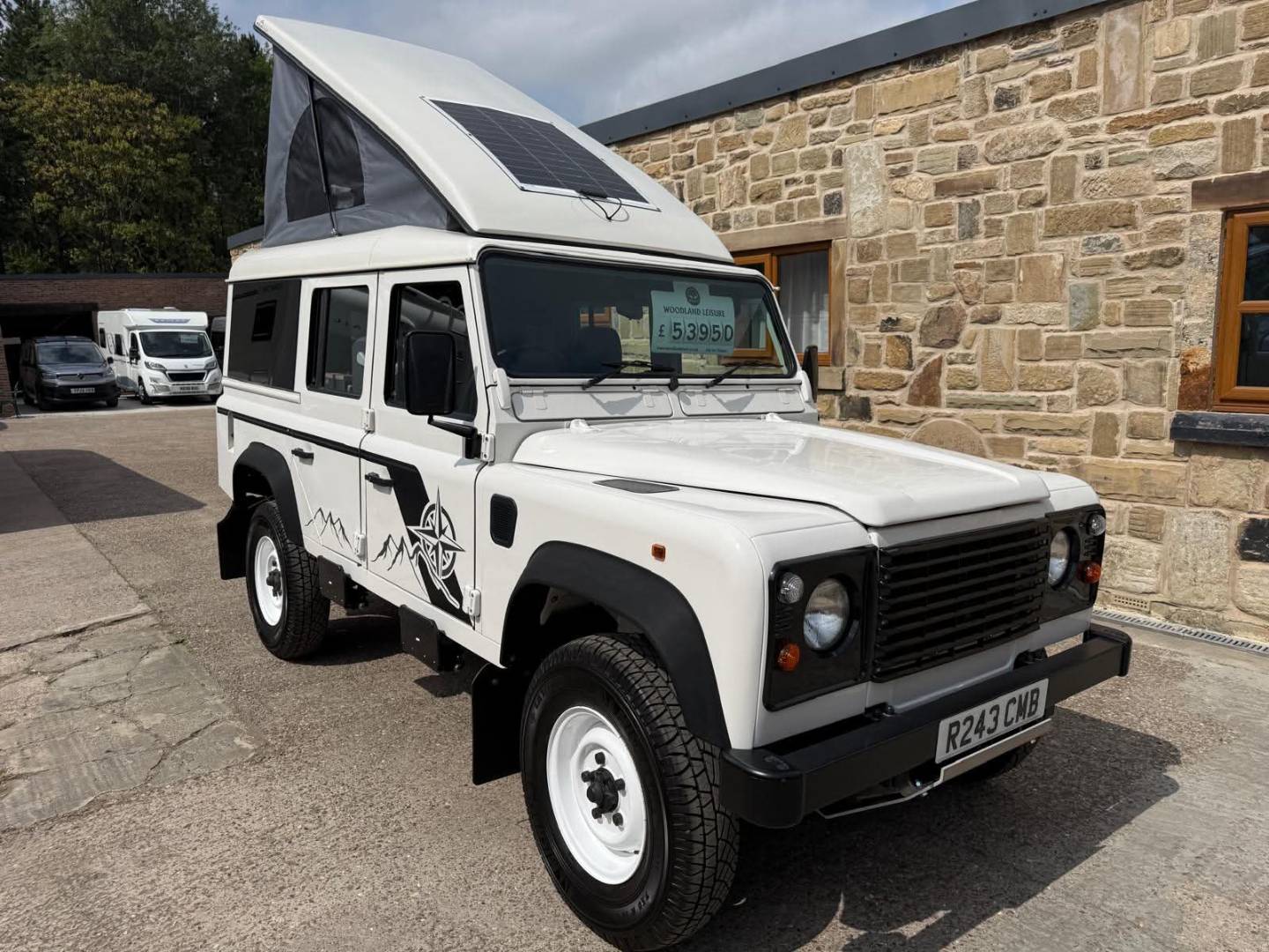Land Rover Defender 110