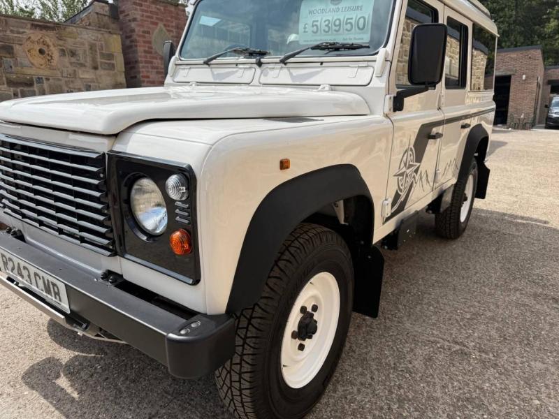 Land Rover Defender 110