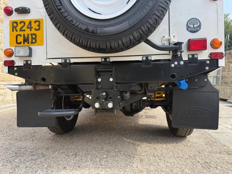 Land Rover Defender 110