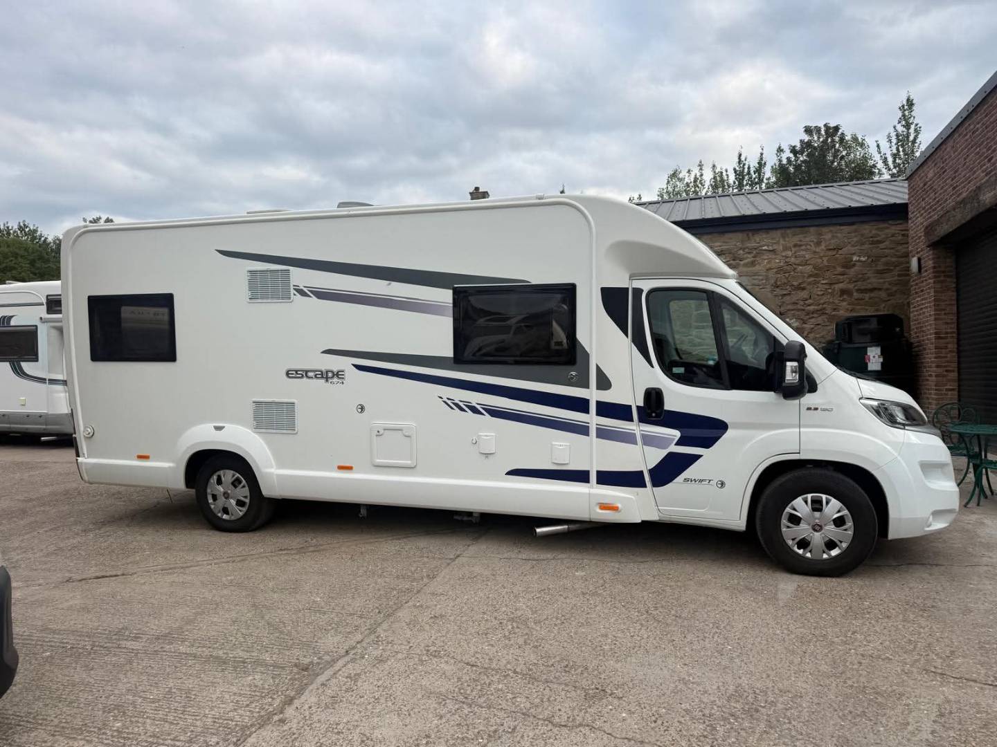 Swift Escape 622