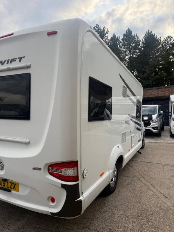 Swift Escape 622