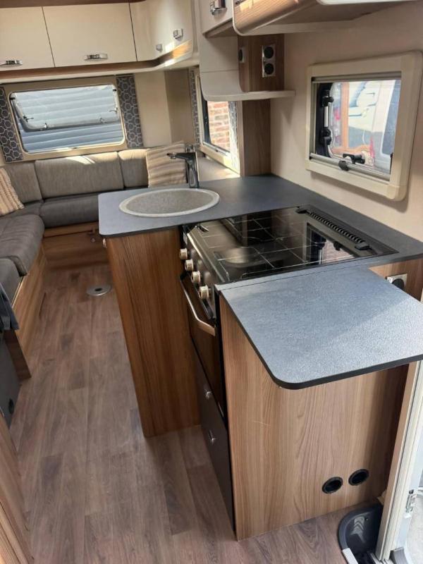 Swift Escape 622