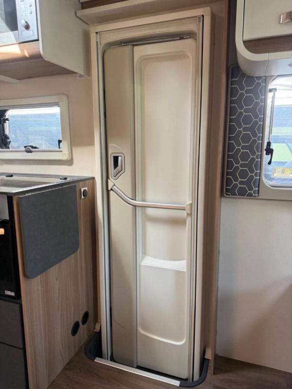 Swift Escape 622