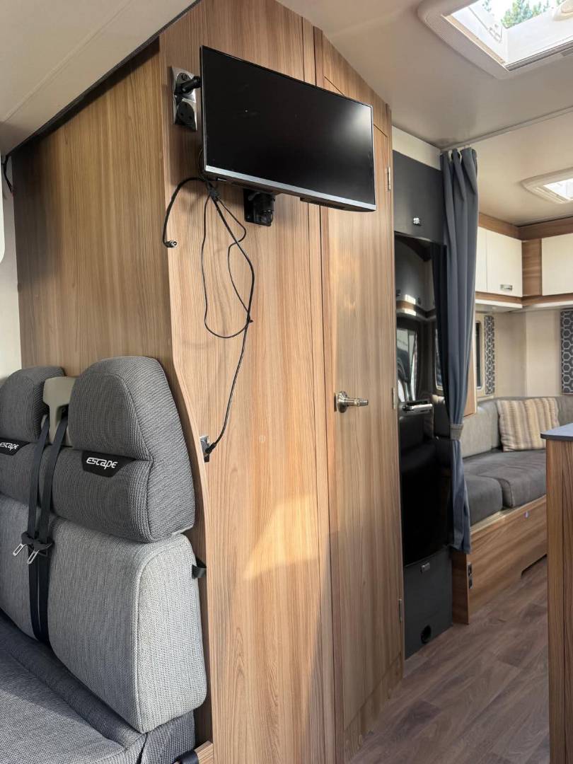 Swift Escape 622