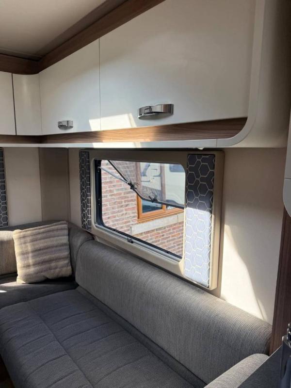 Swift Escape 622