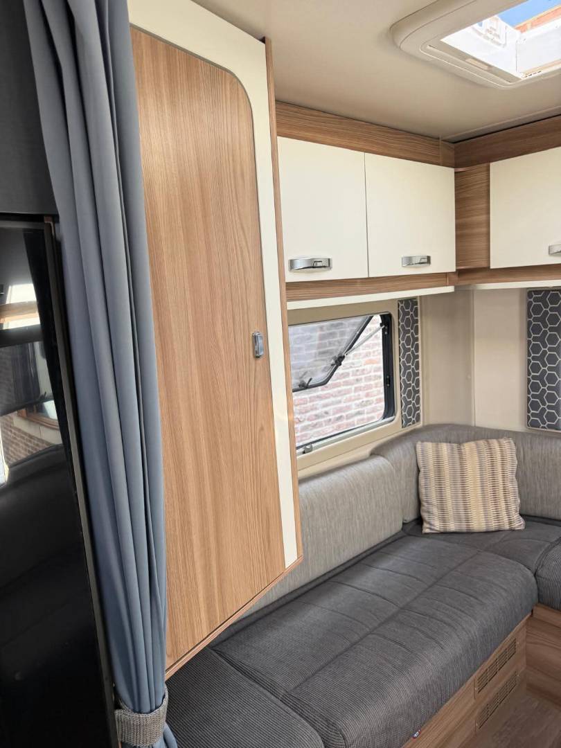 Swift Escape 622