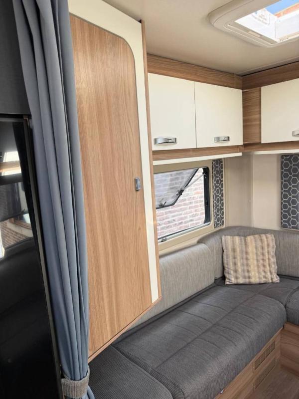 Swift Escape 622