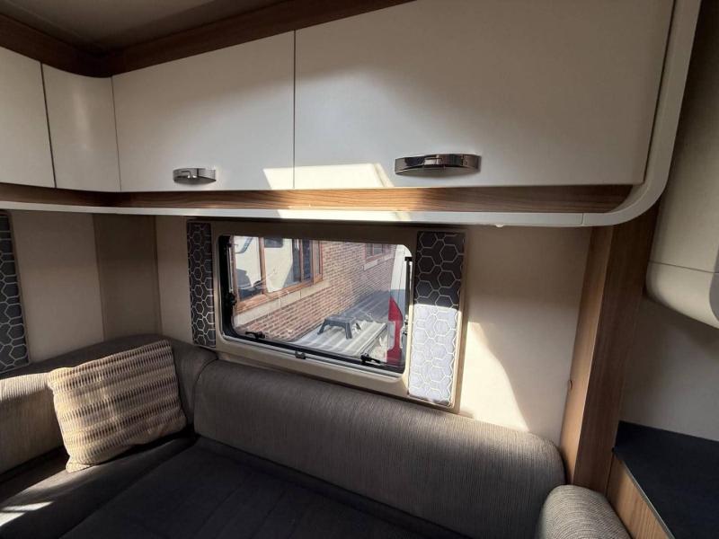 Swift Escape 622