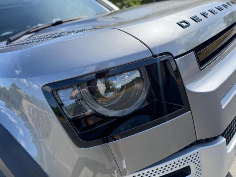Land Rover Defender 110