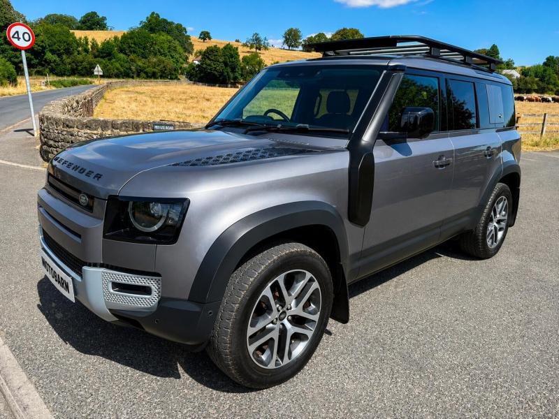 Land Rover Defender 110