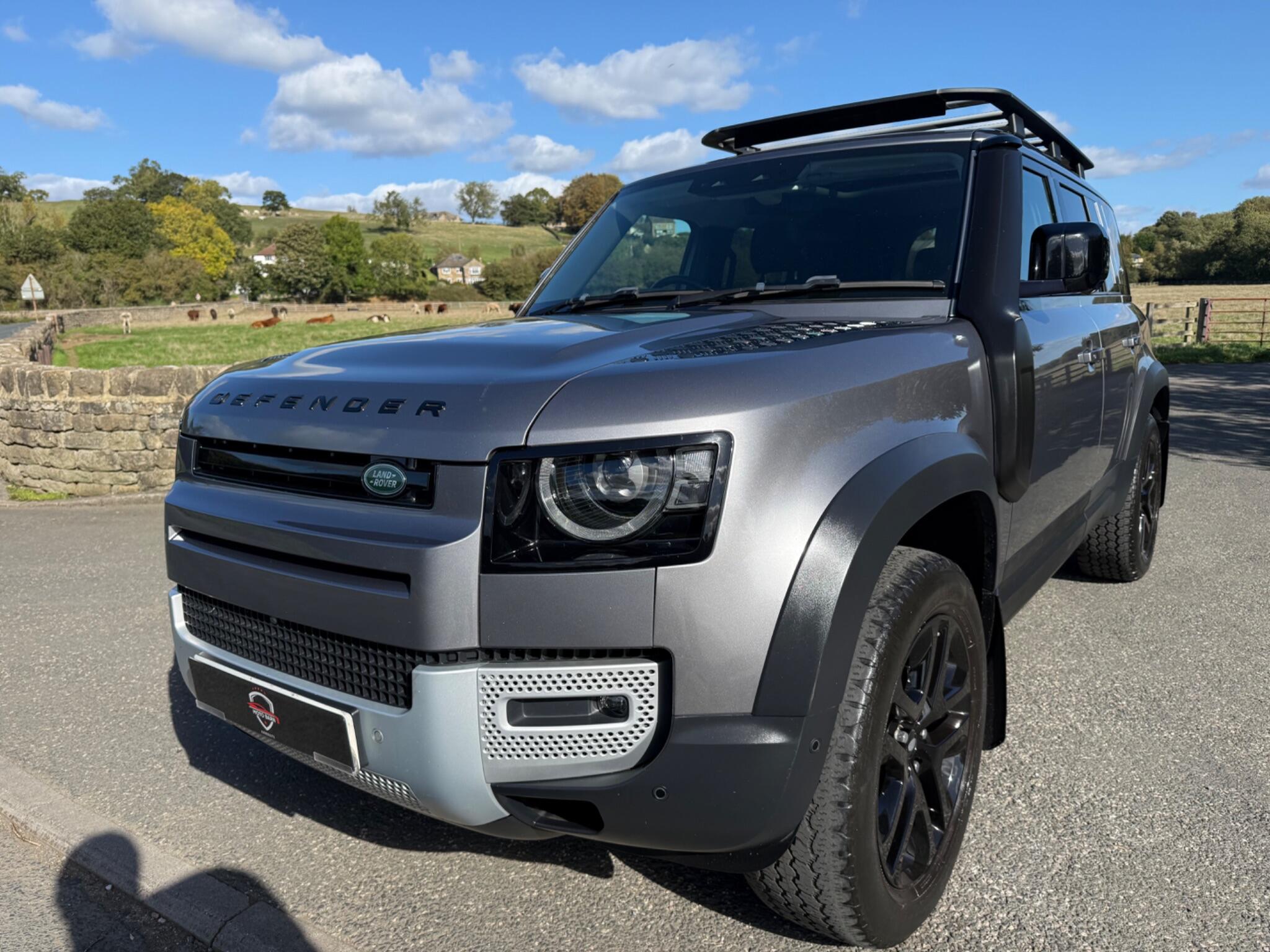 Land Rover Defender 110