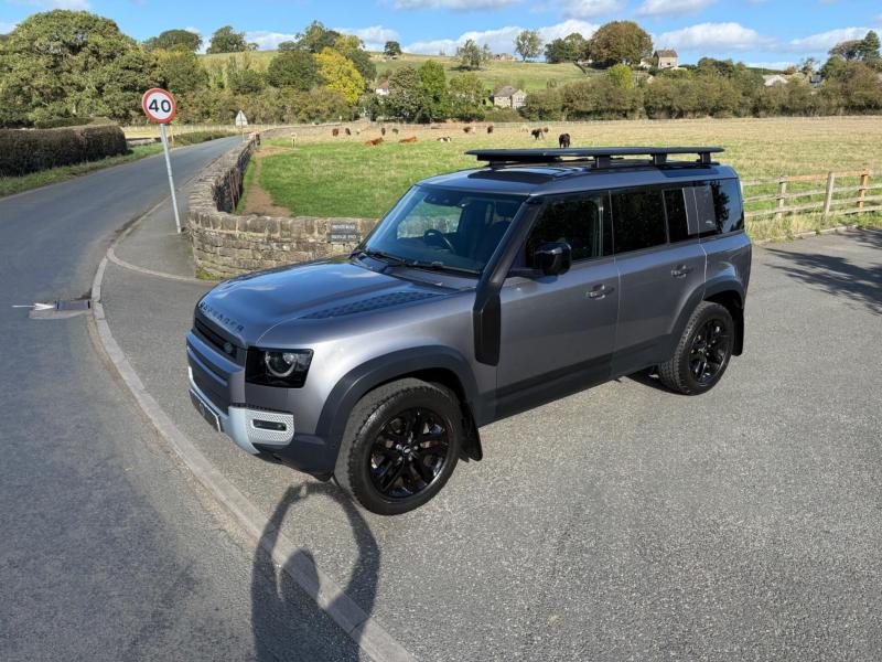 Land Rover Defender 110