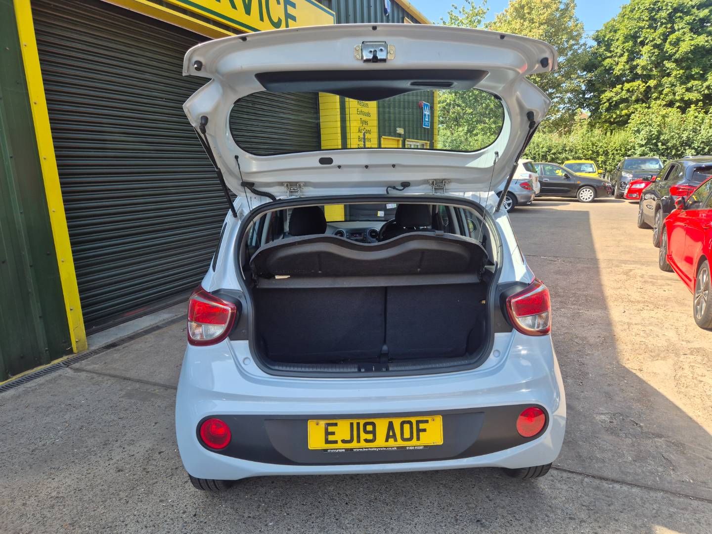 Hyundai i10