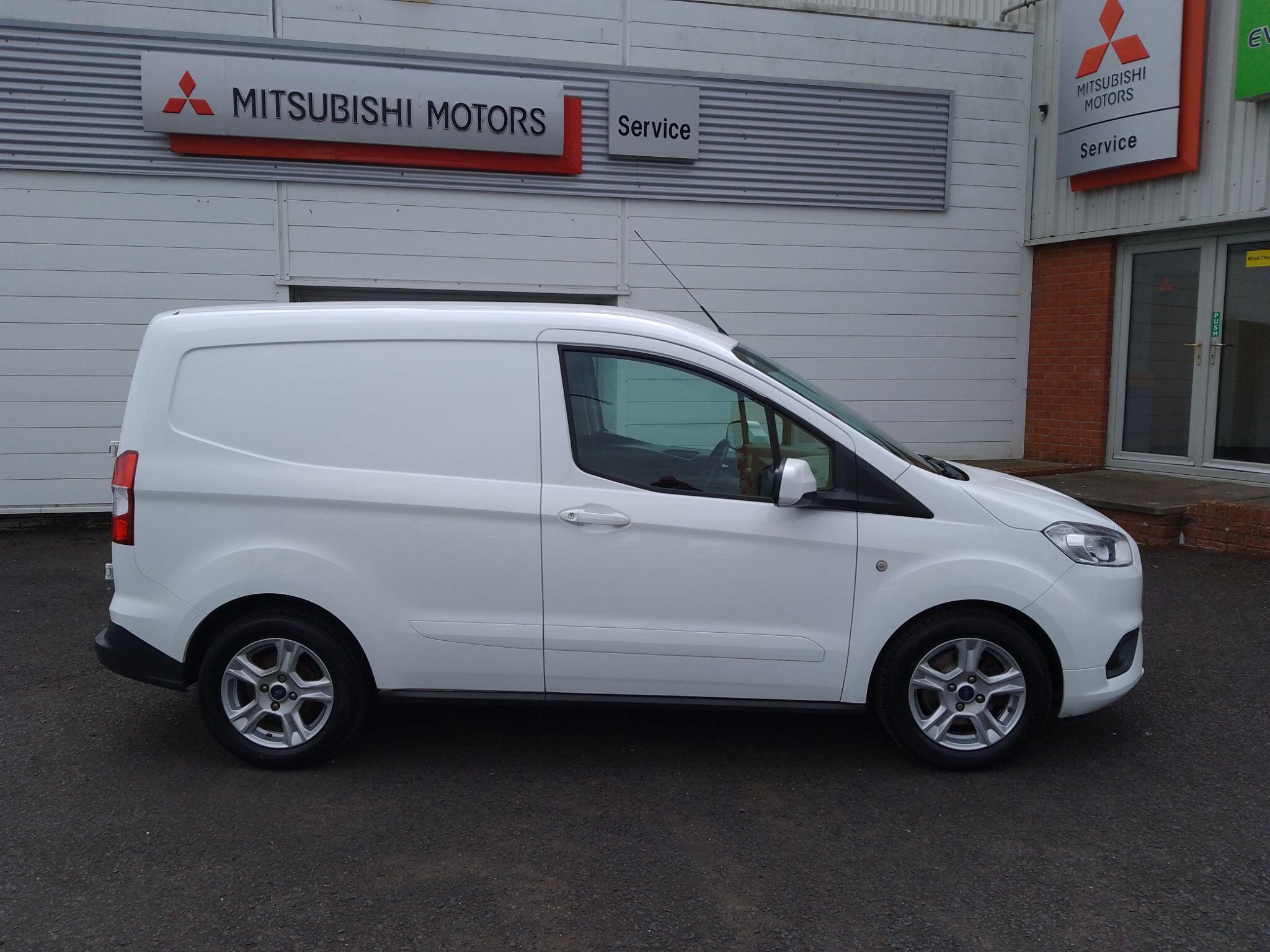 Ford Transit Courier