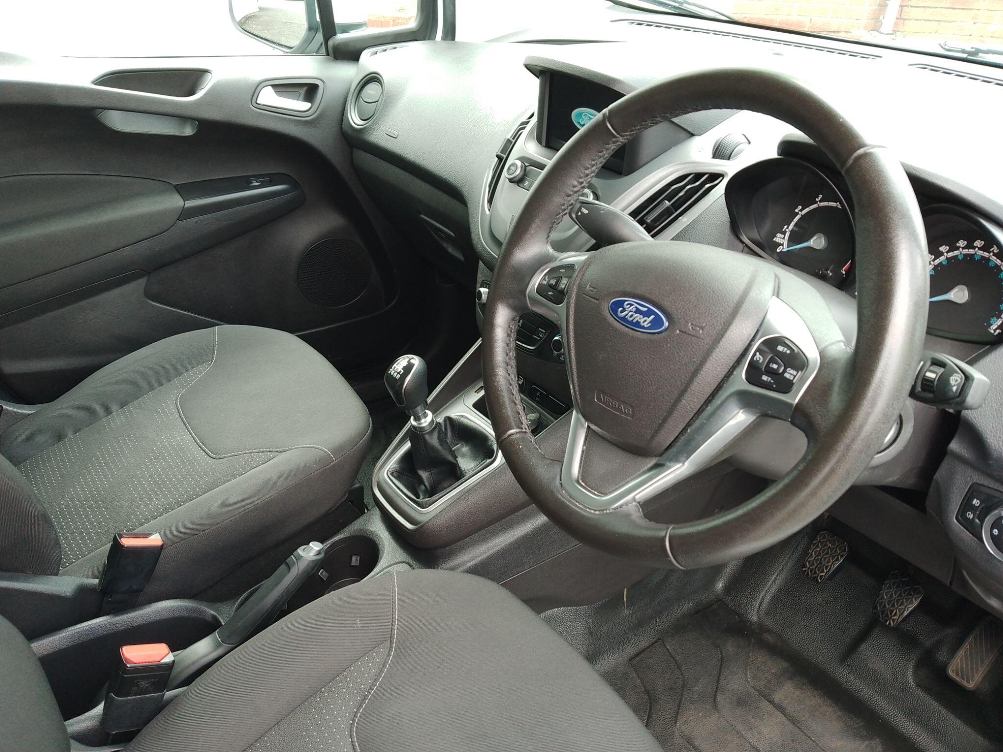 Ford Transit Courier