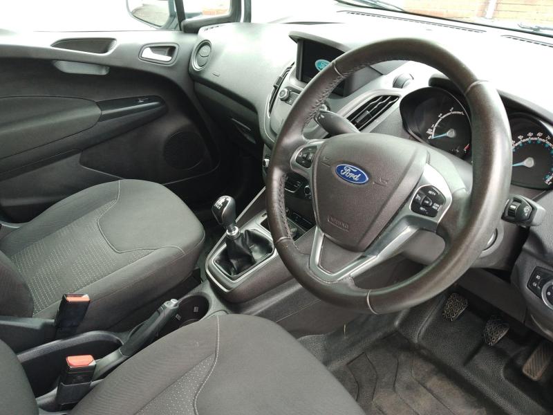 Ford Transit Courier
