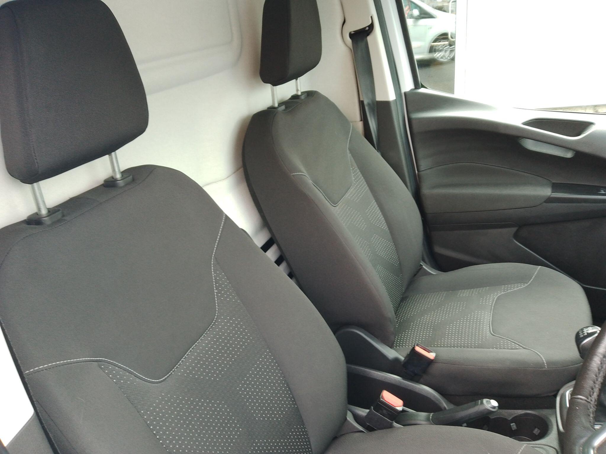 Ford Transit Courier