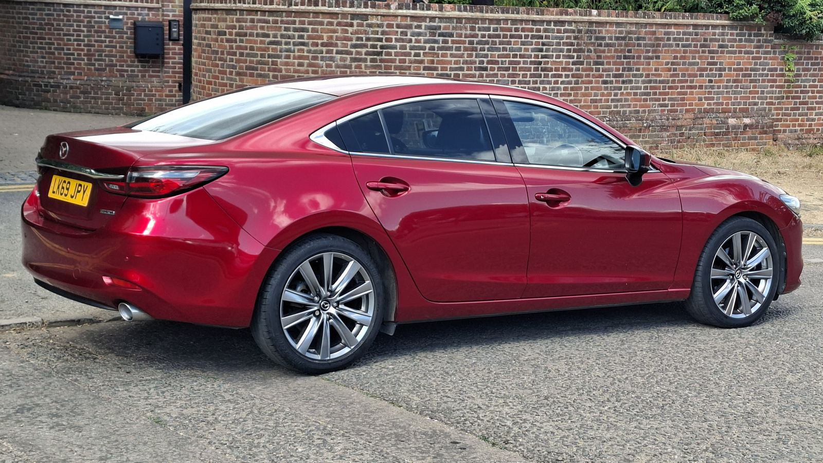 Mazda 6