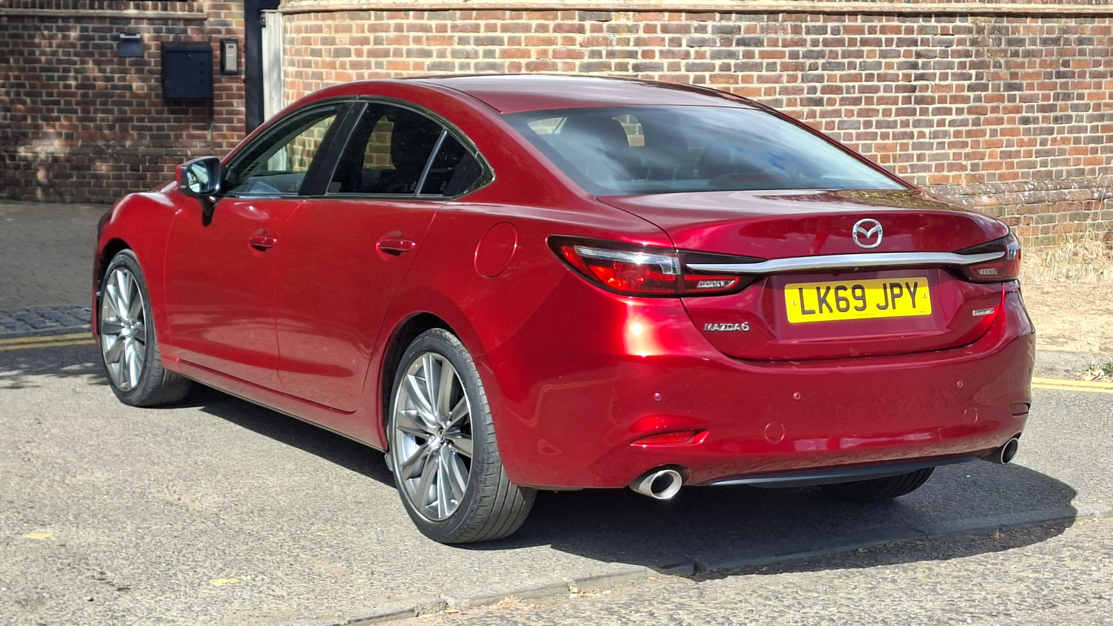 Mazda 6