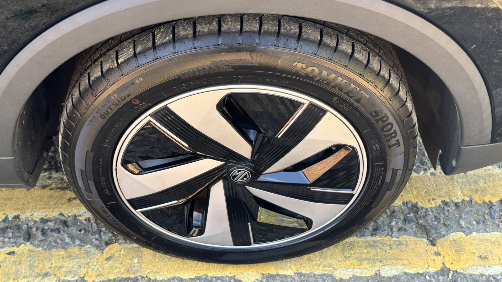MG Motor UK ZS