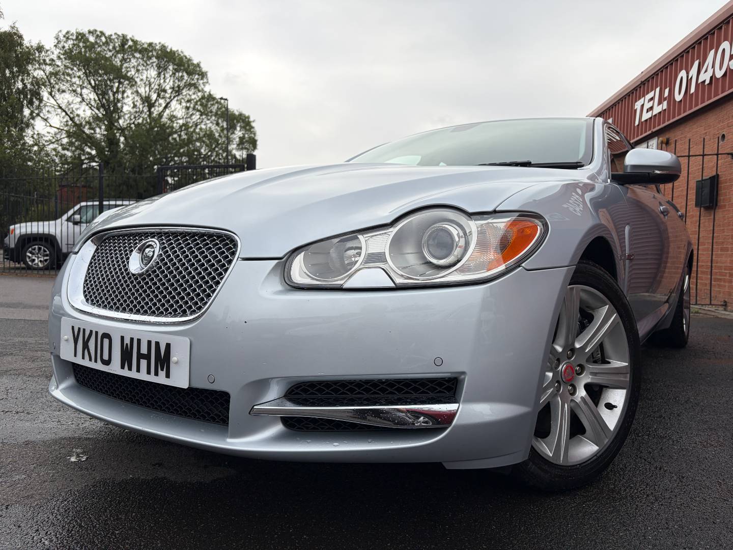 Jaguar XF