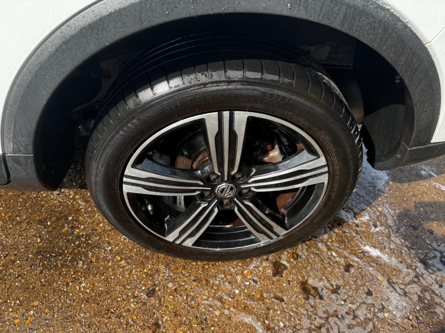 MG Motor UK ZS