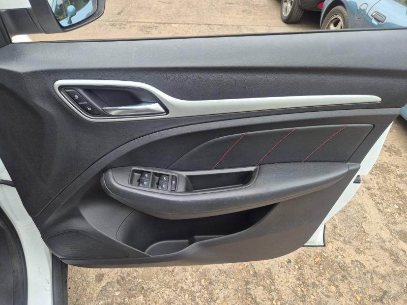 MG Motor UK ZS