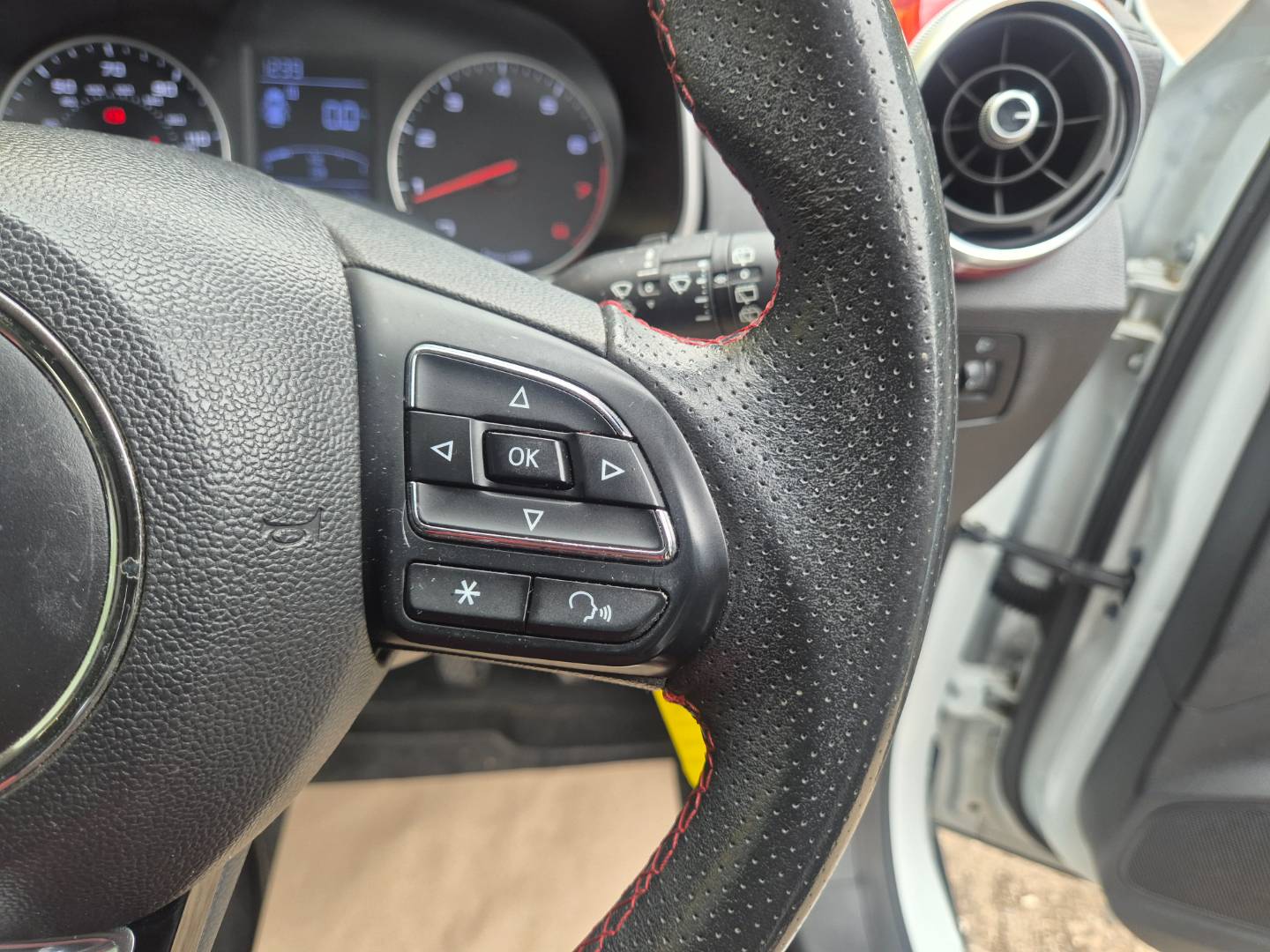 MG Motor UK ZS