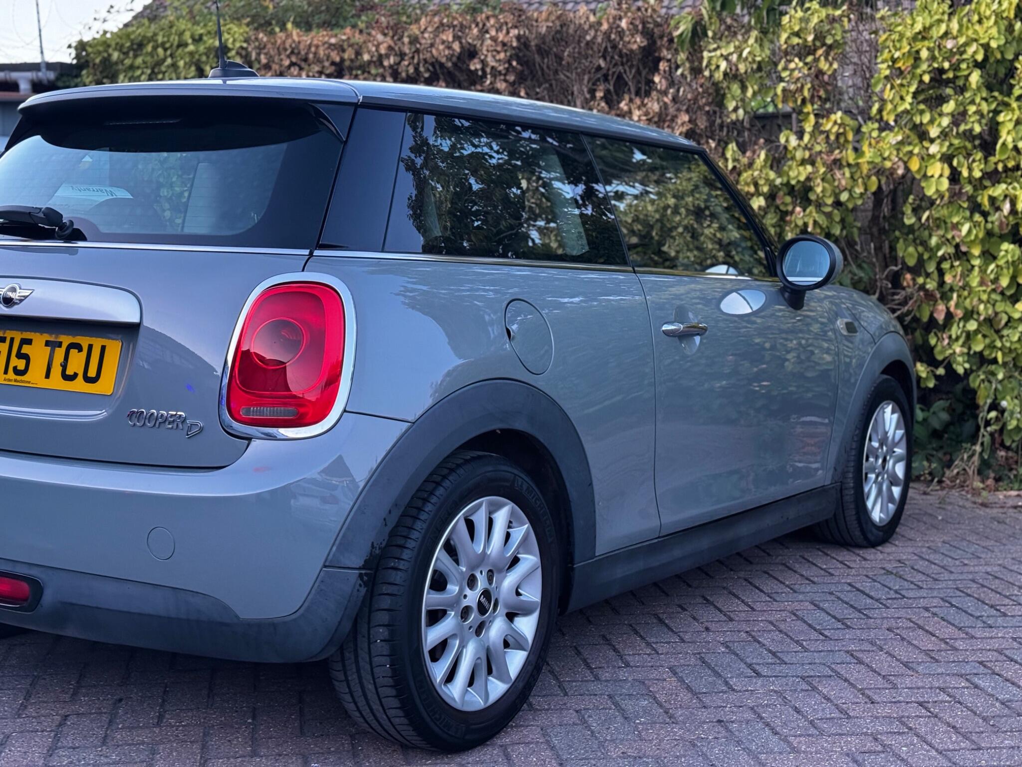 Mini Hatch
