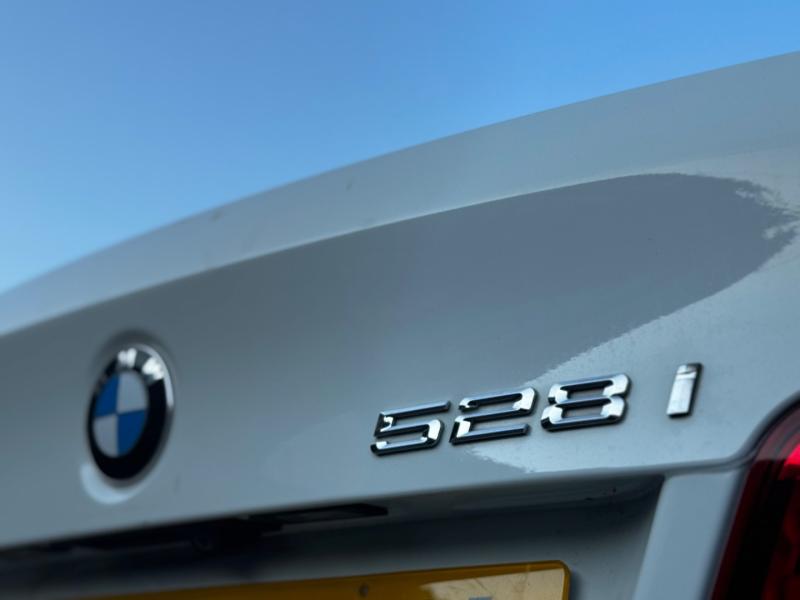 BMW 528