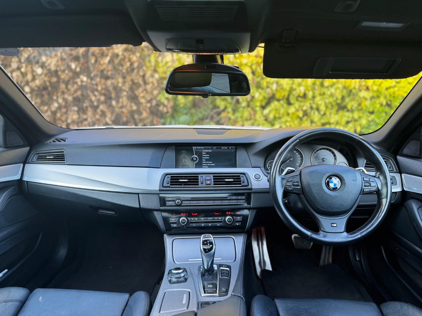BMW 528