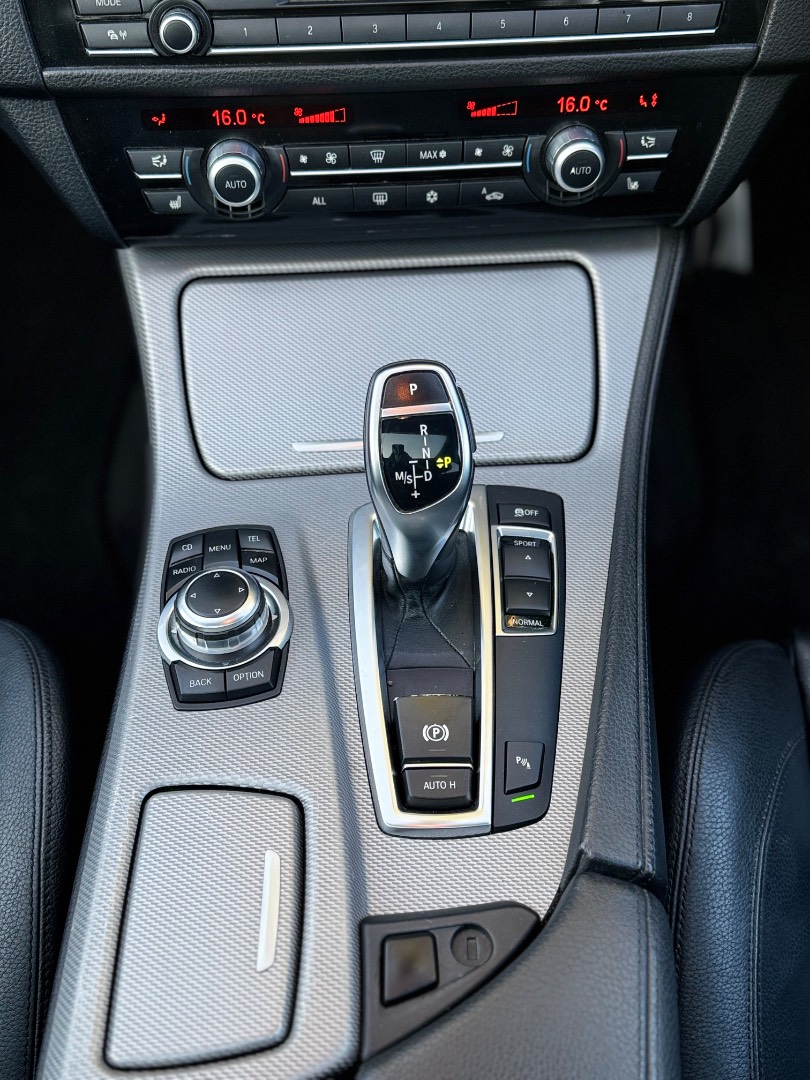 BMW 528