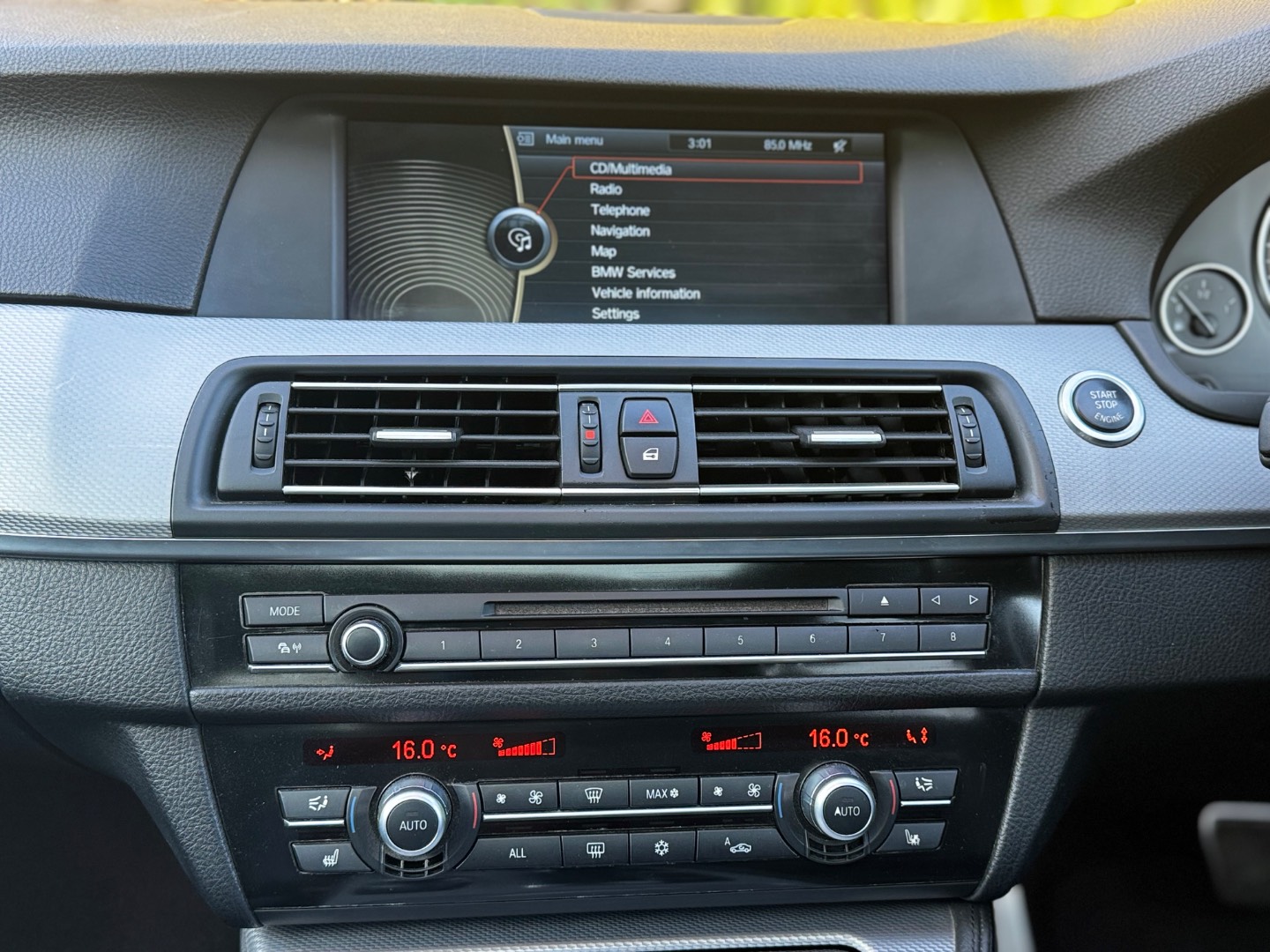 BMW 528