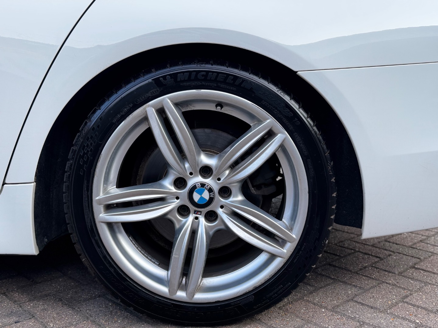 BMW 528