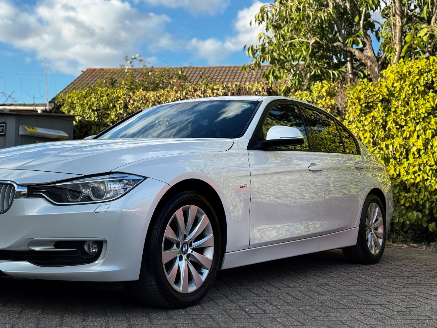 BMW 320