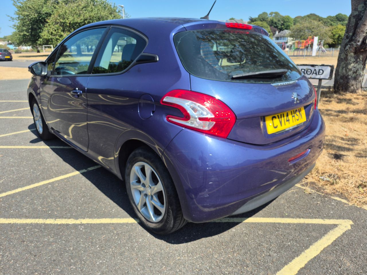 Peugeot 208