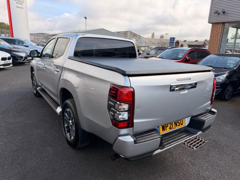 Mitsubishi L200