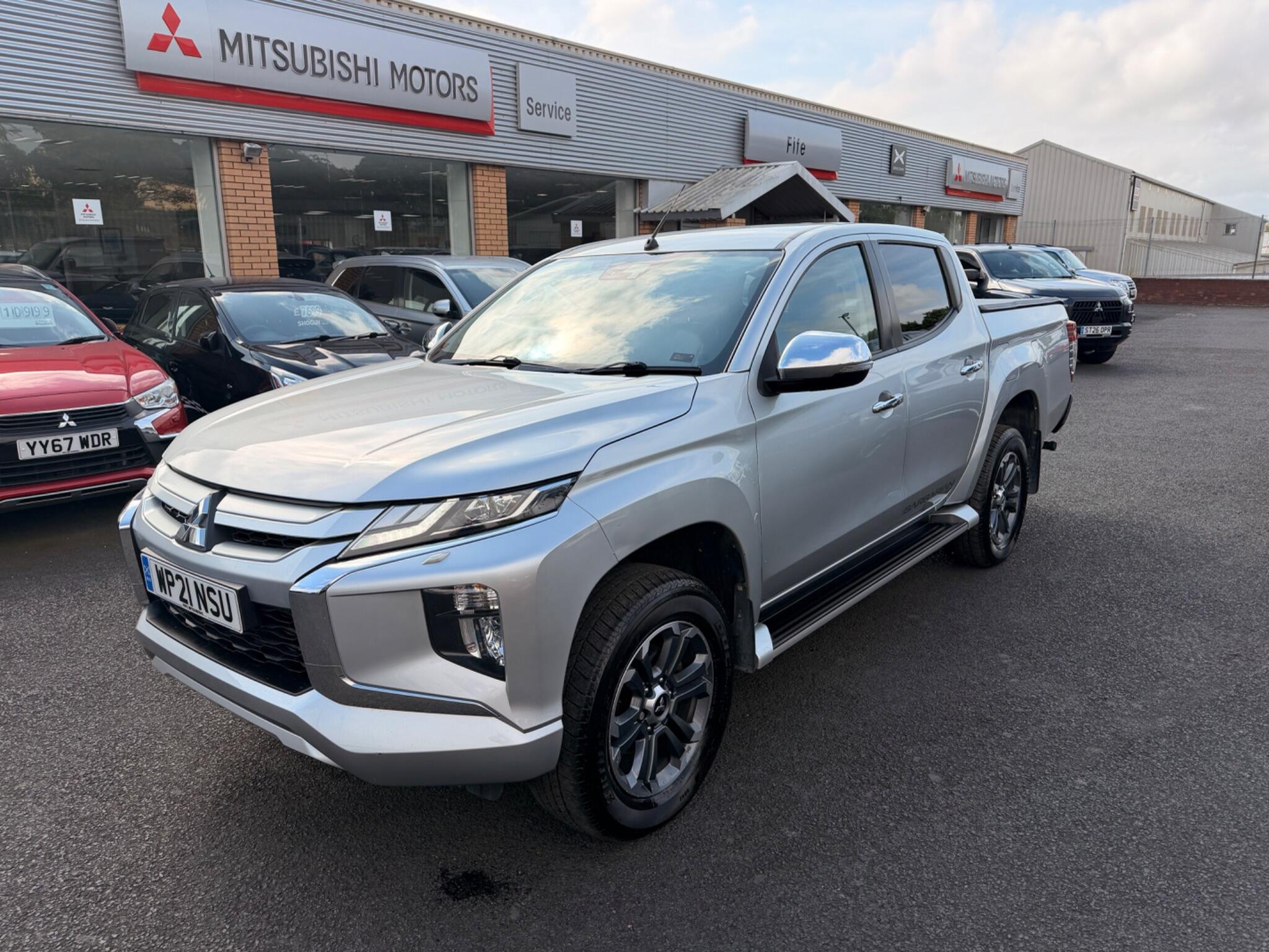 Mitsubishi L200