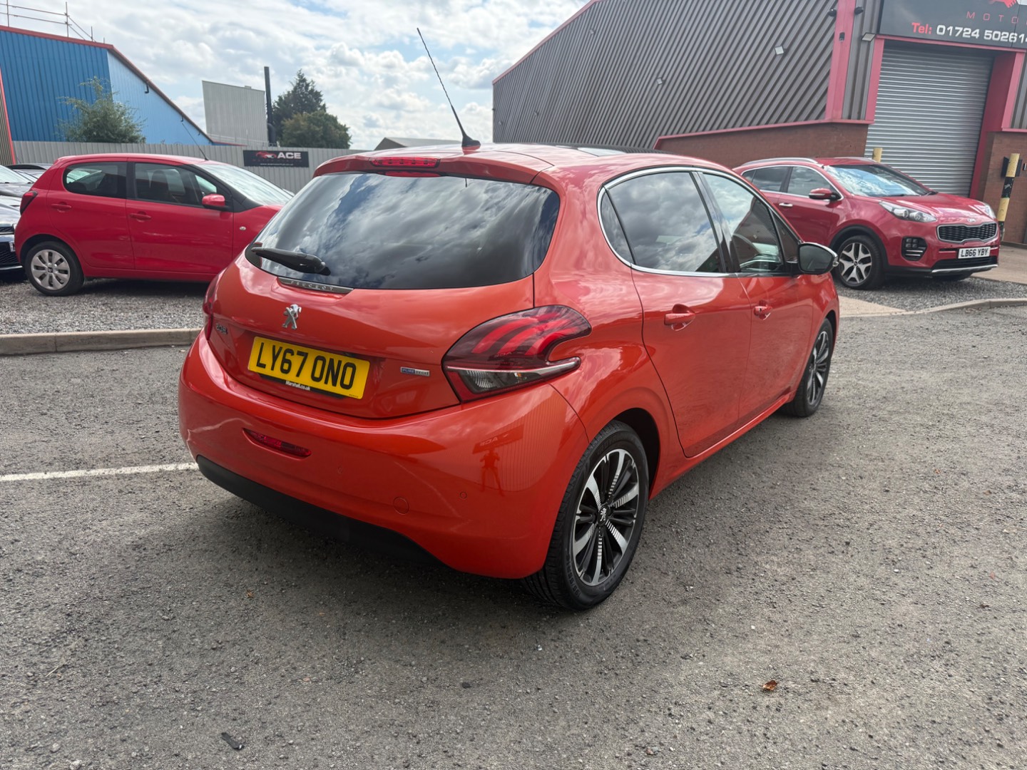 Peugeot 208