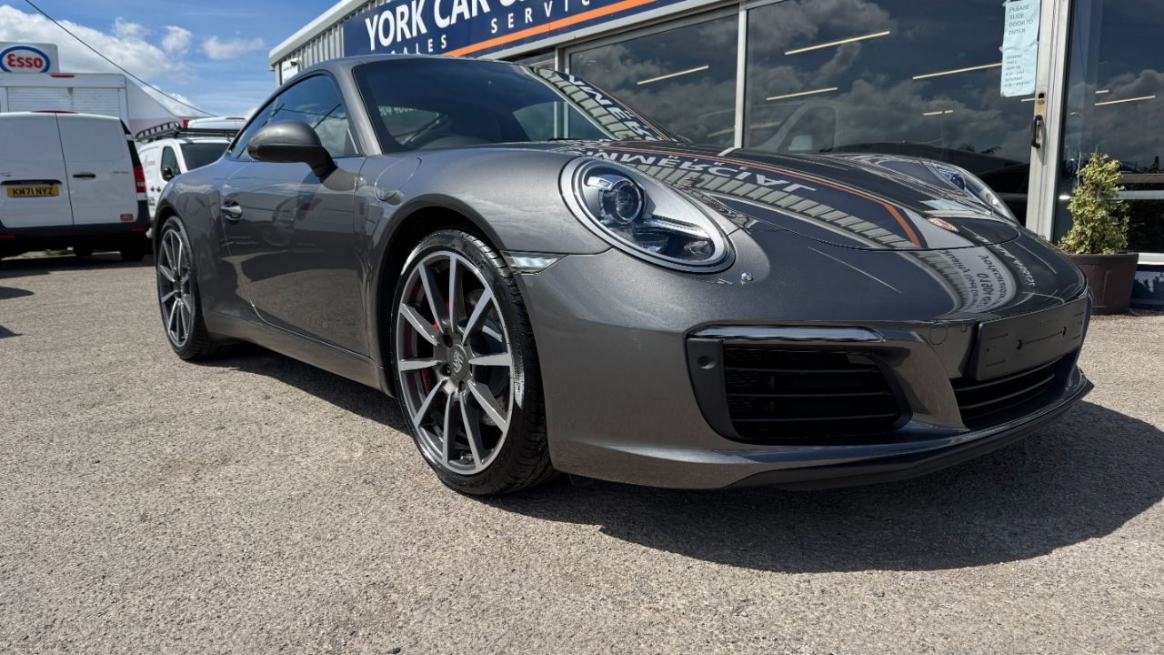 Porsche 911