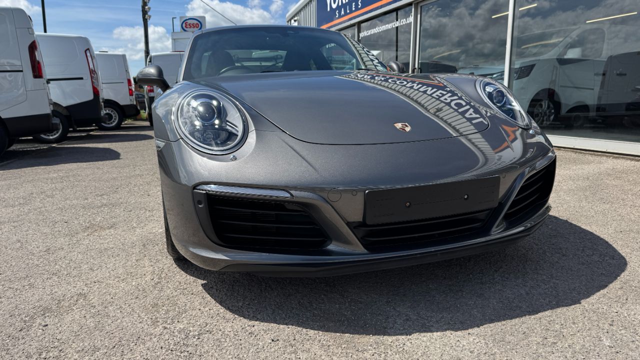Porsche 911