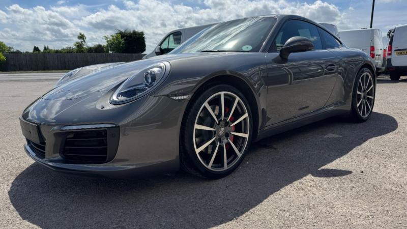 Porsche 911