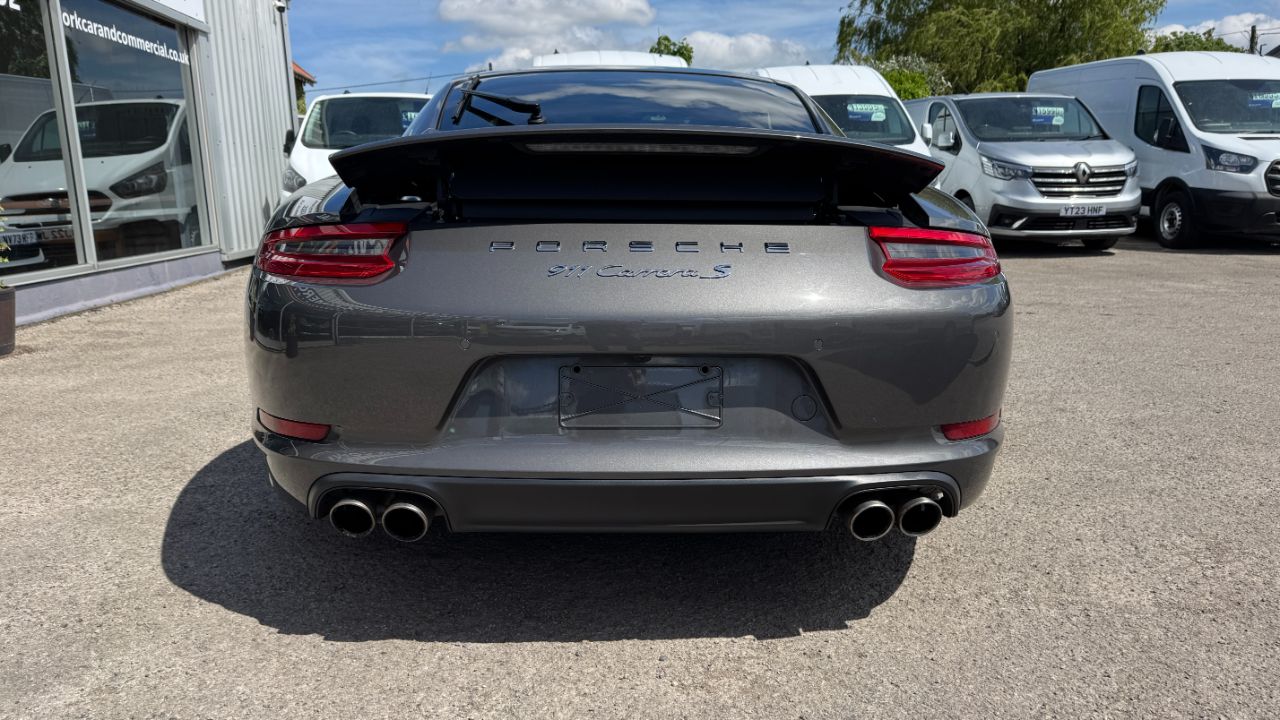 Porsche 911