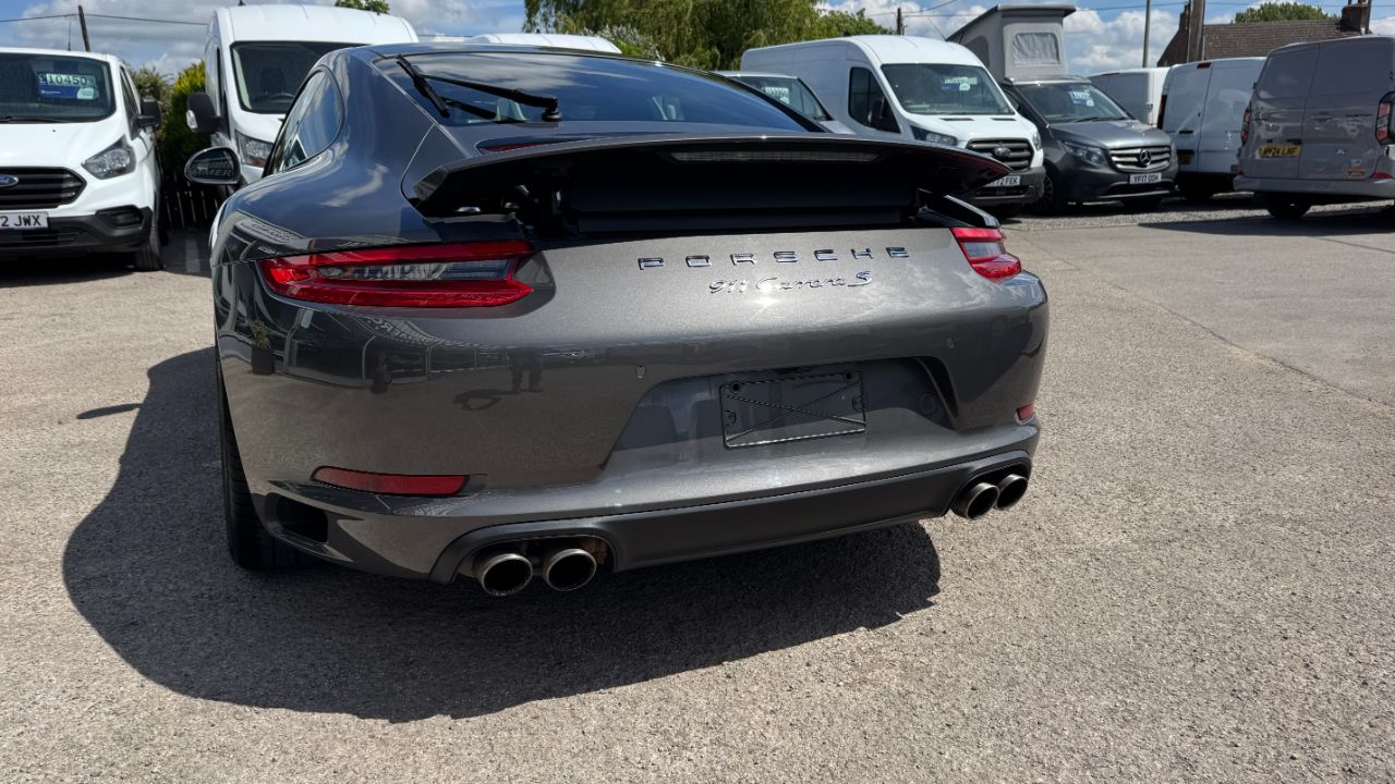 Porsche 911