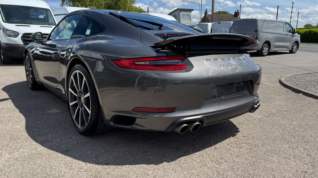 Porsche 911