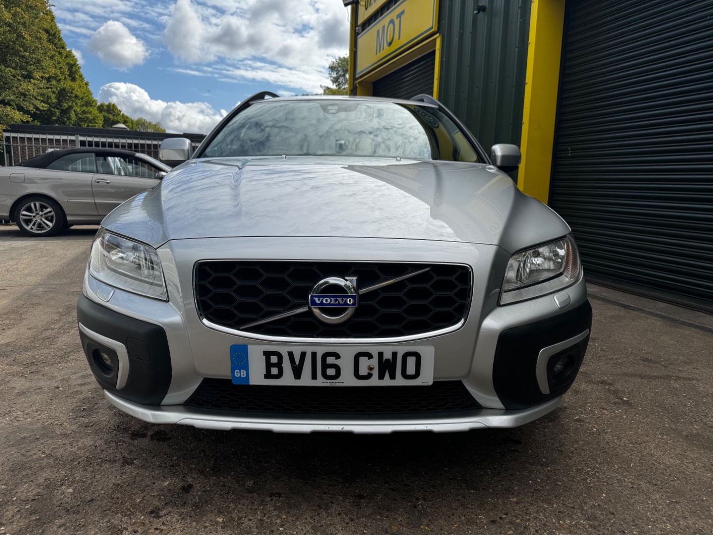 Volvo XC70