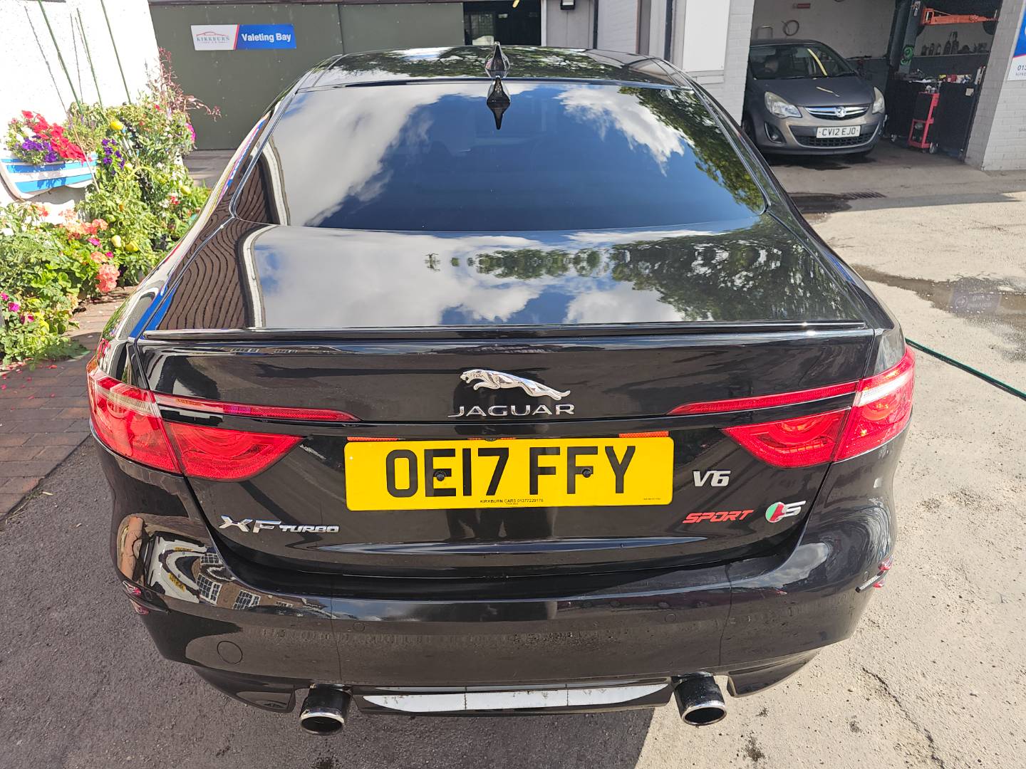 Jaguar XF